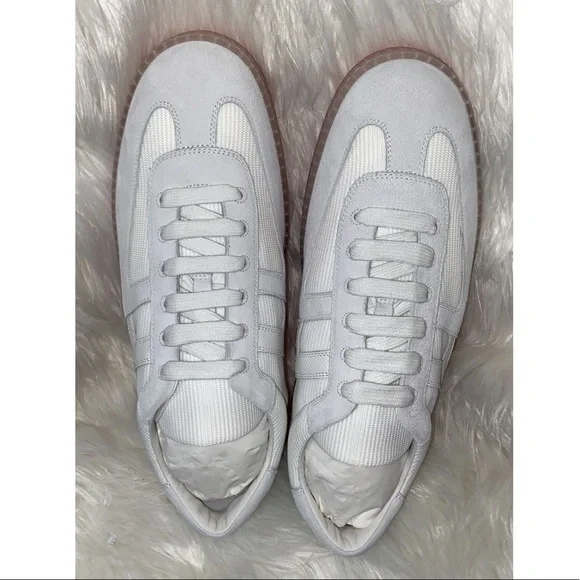 Hermès Boomerang Sneaker C - Picture 8 of 9